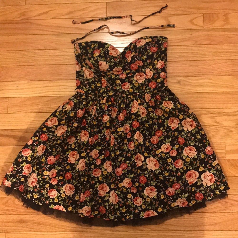 Floral tulle dress!